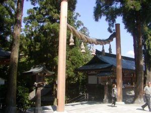 神社 アクセス 大神 日本最古の神社「大神神社」～三輪山がご神体。30m超えの大鳥居あり～