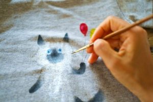アクリル絵の具で布に描く方法 染めたいときはどうするの 生活の知恵袋 Yosemite